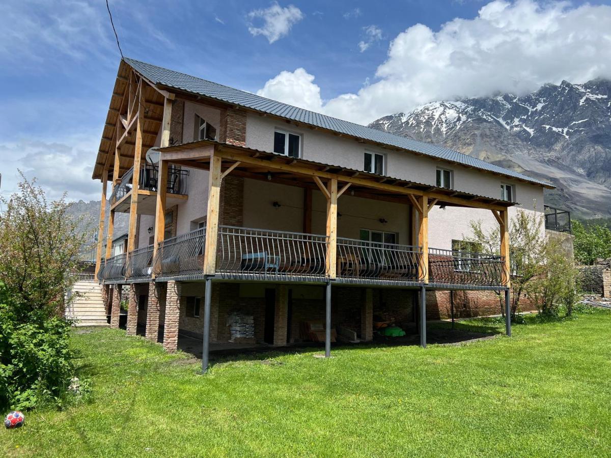 Guest House 15 Kazbegi Luaran gambar