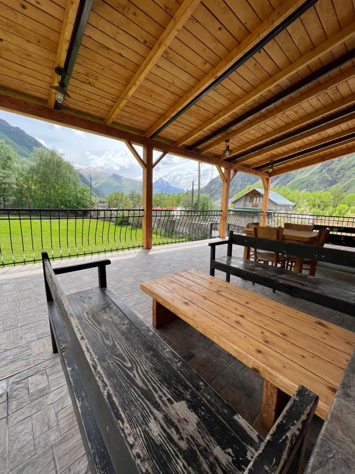 Guest House 15 Kazbegi Luaran gambar