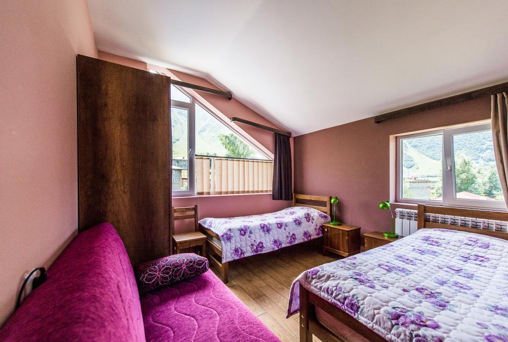 Guest House 15 Kazbegi Luaran gambar