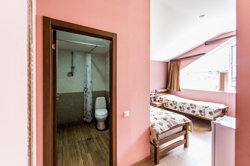 Guest House 15 Kazbegi Luaran gambar